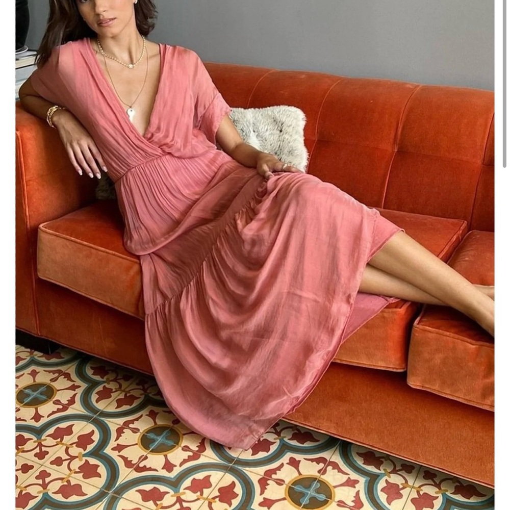One size  , 100 percent Italian silk dress